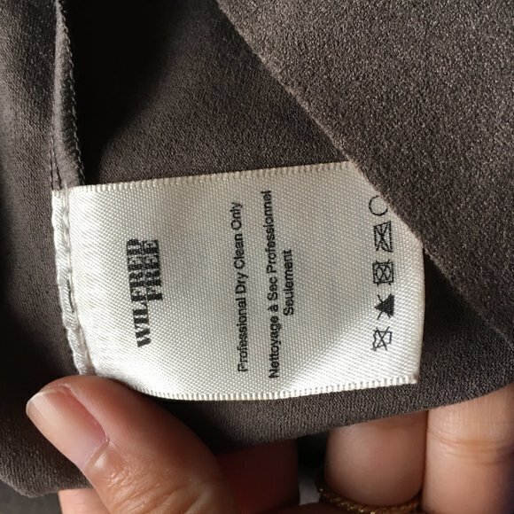 Aritzia Wilfred Free Faux‎ Suede Leather Faux Wrap Mini Skirt - Picture 7 of 9